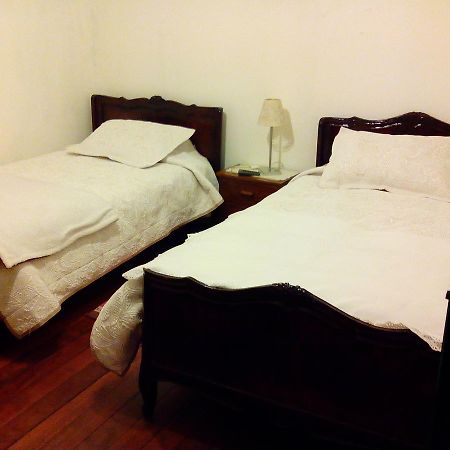 Alojamiento Alberto Magno Bed & Breakfast Santiago Eksteriør bilde