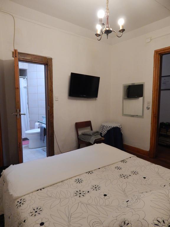 Alojamiento Alberto Magno Bed & Breakfast Santiago Eksteriør bilde
