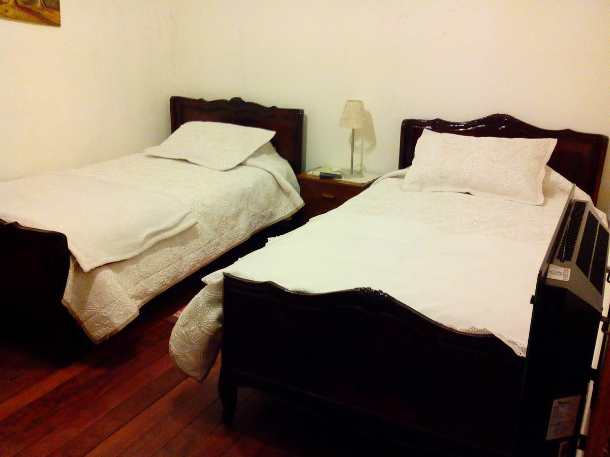 Alojamiento Alberto Magno Bed & Breakfast Santiago Eksteriør bilde